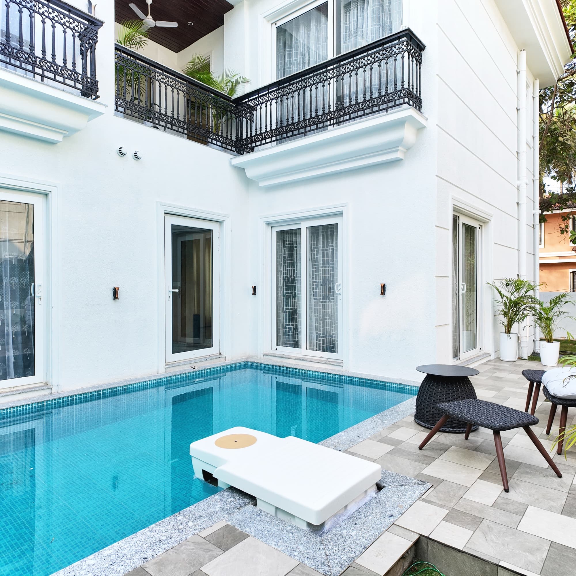 Completed Floretta villa pool, photographed on site